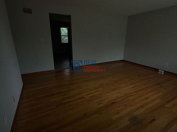 4th image of 1839 Jason Dr