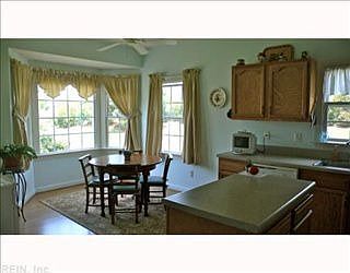 5th image of 9128 Green Apple Way