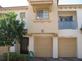 4704 Cypress St, Pompano Beach, FL 33073