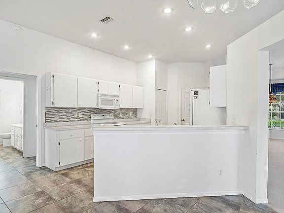 4th image of 3472 Silverstone Ct