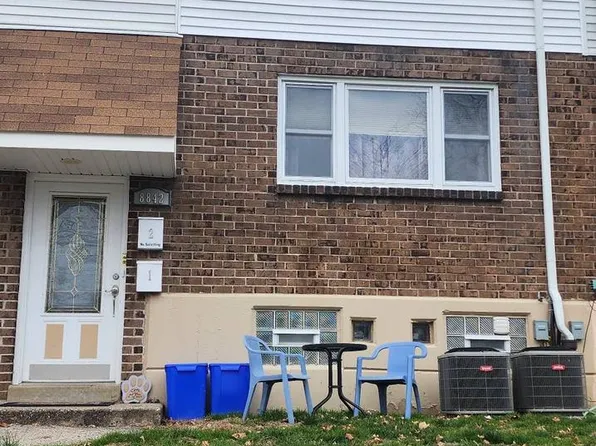 8842 Cottage St, Philadelphia, PA 19136