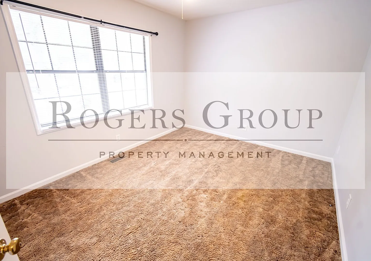 #315 - 1104-1106 Parham St Duplex — Photo 4