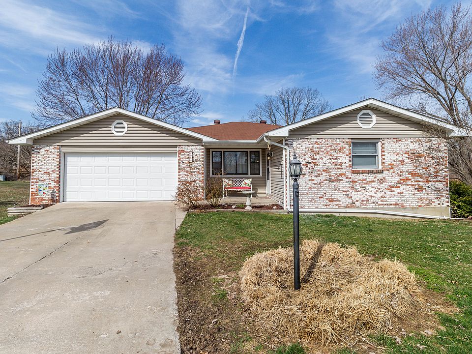1st image of 4054 E Victoria Ct