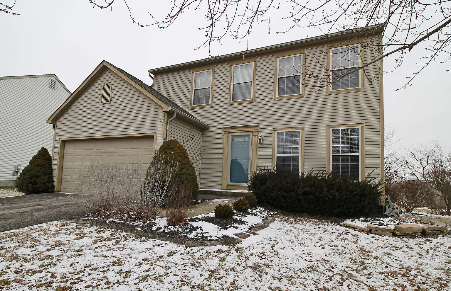 604 Durham Ln photo 1