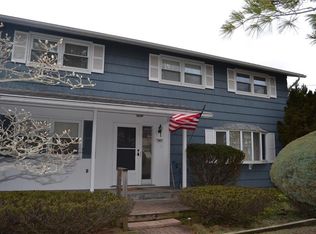 301 Greenwood Rd, Syracuse, NY 13214