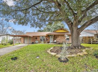 3402 Autumn Ln, Kirby, TX 78219