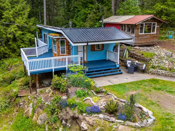 12692 Lagoon Rd, Sunshine Coast, BC V0N 2H1