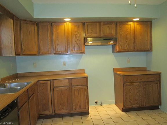 2nd image of 5053 W 149th St