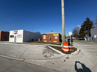 17615 E Nine Mile Rd, Eastpointe, MI 48021