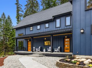 7623 NE Opal Ridge Ln, Bainbridge Island, WA 98110