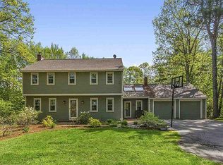 17 Pinnacle Rd, Amherst, NH 03031