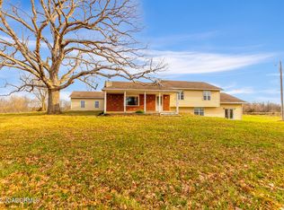 4905 W Route F, Clark, MO 65243