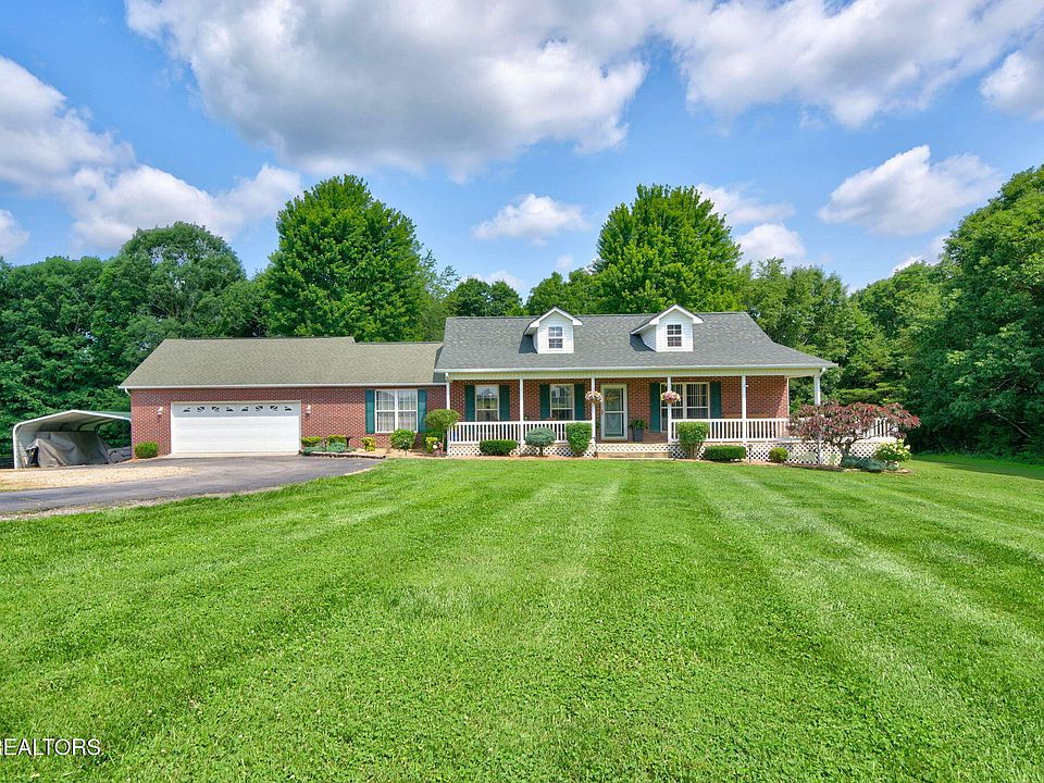 1st image of 651 Highland Ln