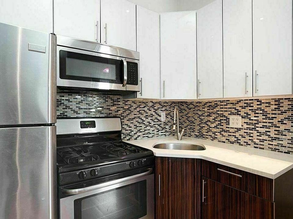 1st image of 164 Throop Ave #1BA