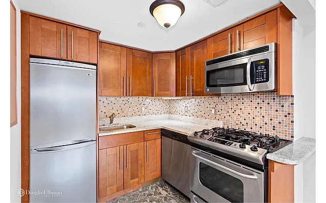 Sold by Douglas Elliman | media 15