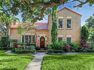 14 Cedar Lawn Cir, Galveston, TX 77551