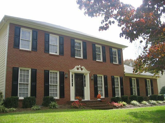 1st image of 2432 Meadowglen Trl
