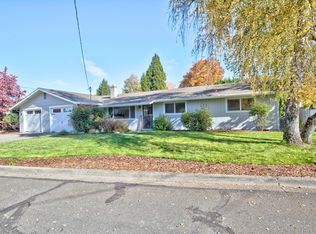 1109 SW Juniper Dr, Grants Pass, OR 97526