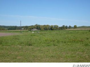 240 Creek Ln, Mondovi, WI 54755