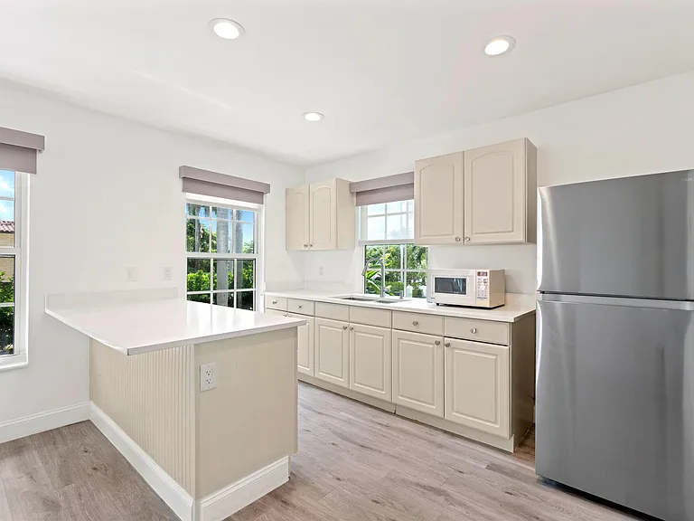 3304 N Flagler Dr — Photo 42