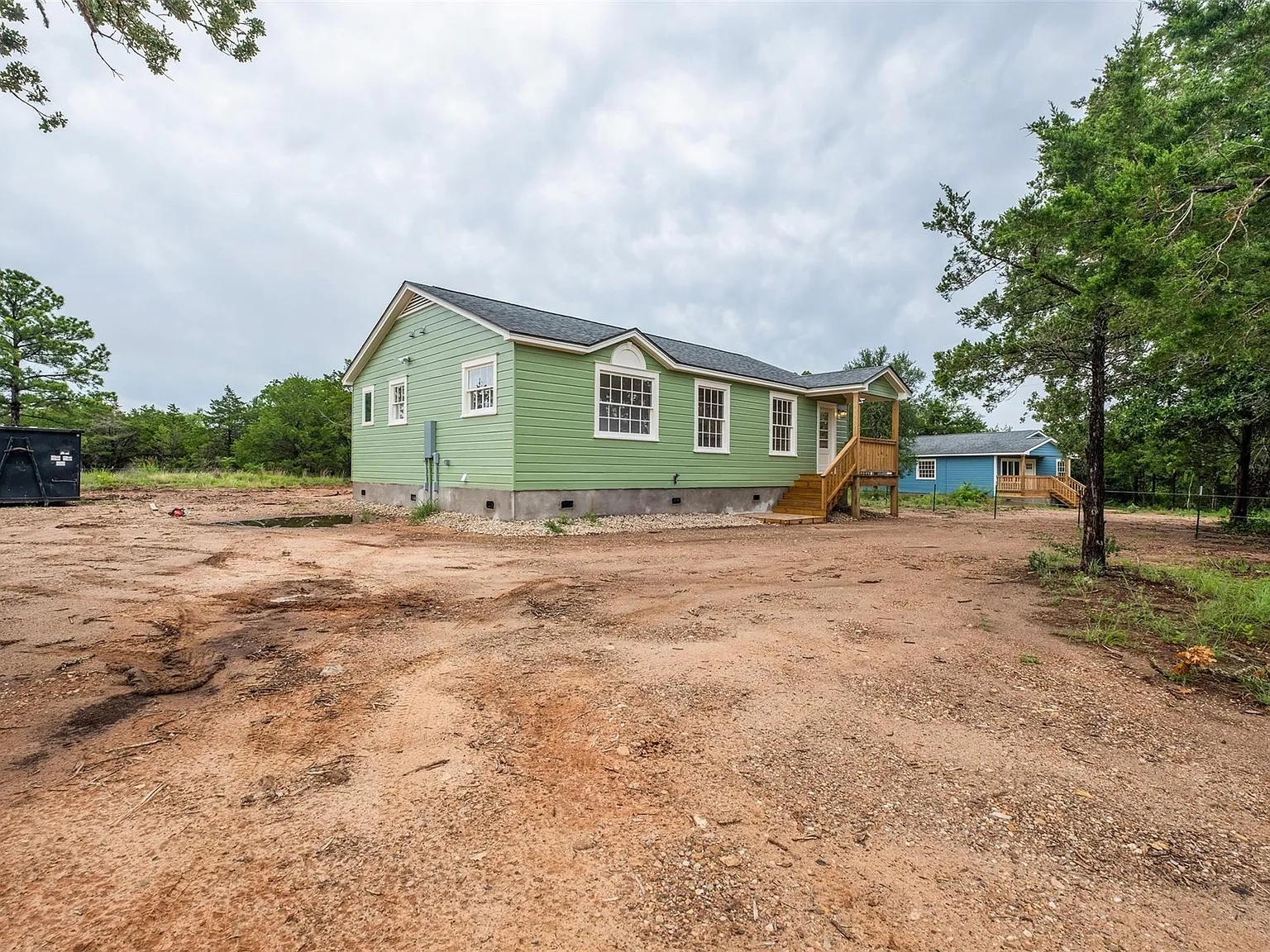 3 bed, 1.5 bath, 1183 sqft, $1,750 — Photo 3