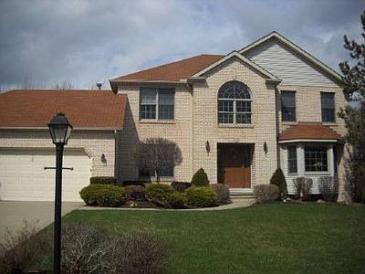 1st image of 11824 Queensbridge Ln