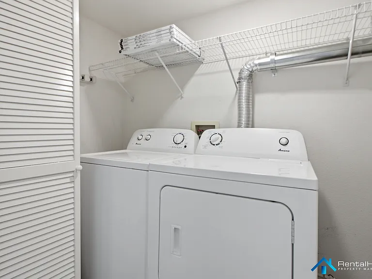 11044 Acama St #203 — Photo 17