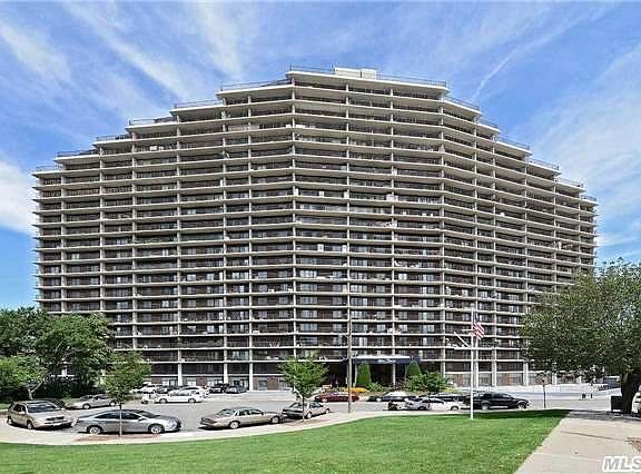 5th image of 2540 Shore Blvd APT 8F