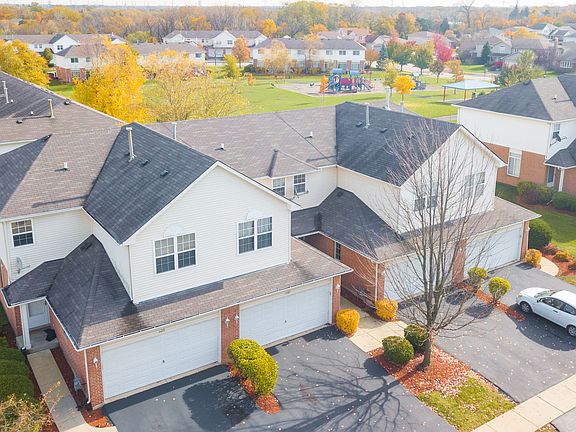 3rd image of 1127 Coventry Cir