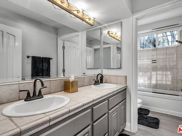 928 Harbor Crossing Ln — Photo 36