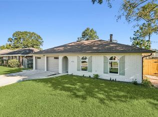 8715 Southdown Ln, River Ridge, LA 70123