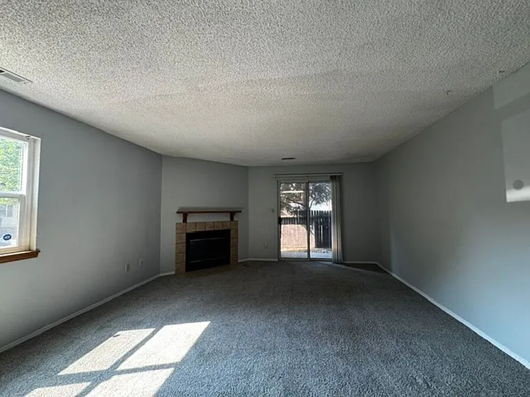 4349 Hunting Meadows Cir — Photo 4