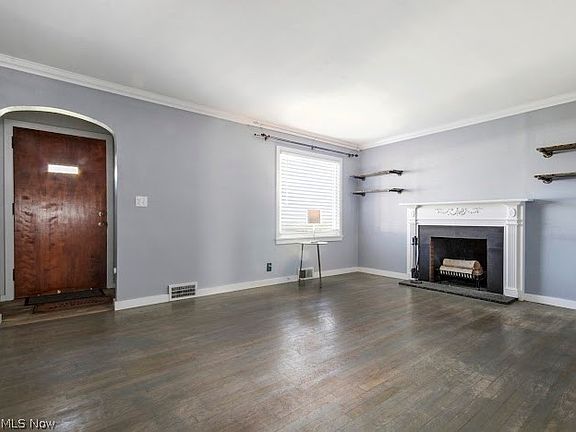 5th image of 7027 Amherst Ave