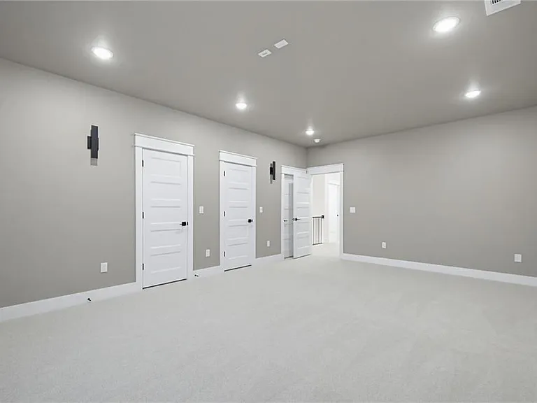 431 Hedge Dr — Photo 25