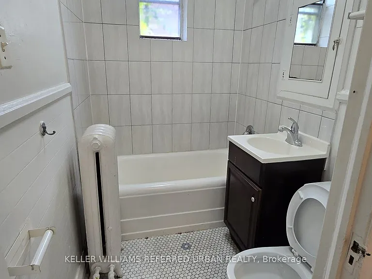 137 Eglinton Ave W #28 — Photo 11