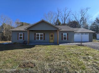 260 Hemlock Spings Dr, Helenwood, TN 37755