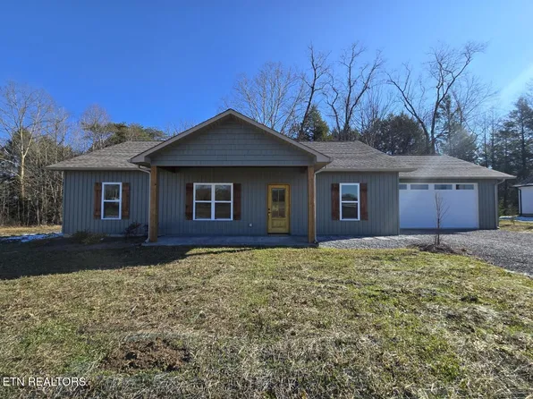 260 Hemlock Spings Dr, Helenwood, TN 37755