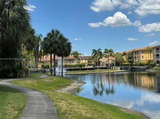 La Via Condo, Hollywood, FL 33024