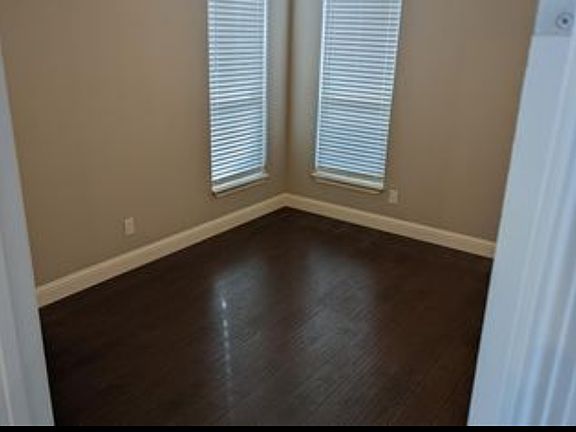 4th image of 10750 Hatteras St