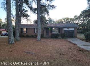 889 W Parkton Tobermory Rd, Parkton, NC 28371