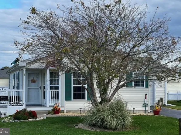 7 Rocky Hill Rd, Stafford Twp, NJ 08050