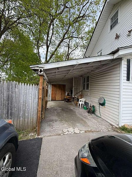 5th image of 244 W Fulton Street