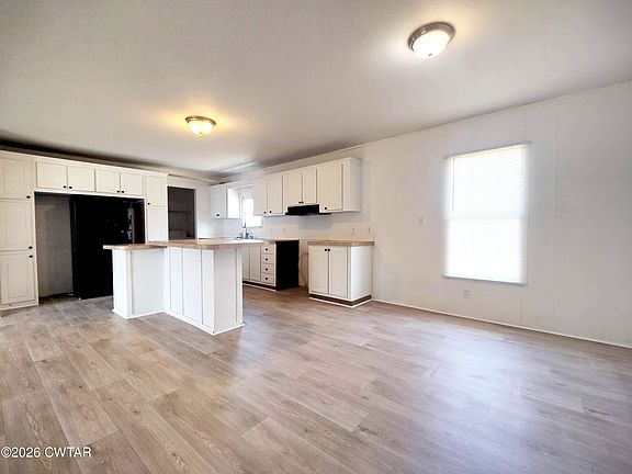 4th image of 546 Ross Rd