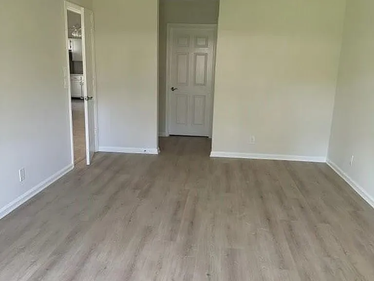 406 Buttonwood Pl #406 — Photo 18