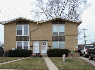 1724 Chestnut St, Waukegan, IL 60085