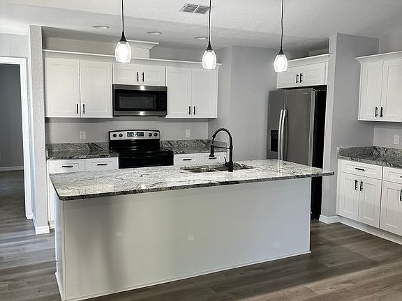2nd image of 507 Dorothy St #507