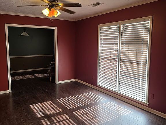 3rd image of 5011 Stone Gate Dr