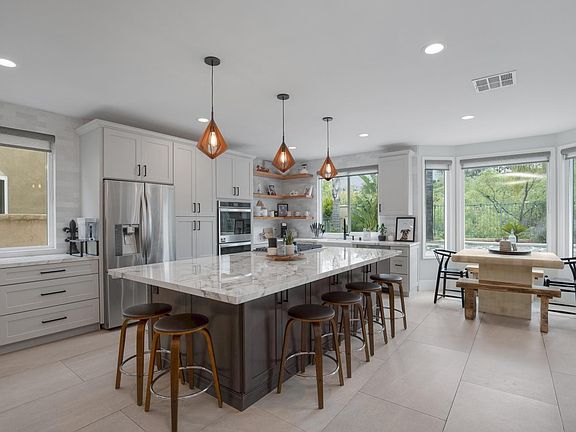 Large island to sit and enjoy!