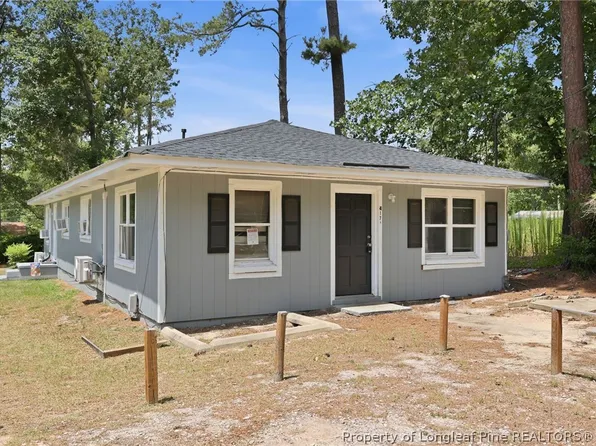 421 Squirrel St, Fayetteville, NC 28303