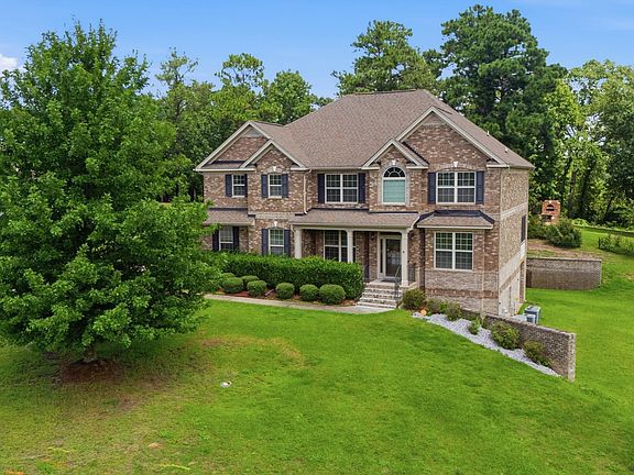 2nd image of 432 Beaumont Park Cir
